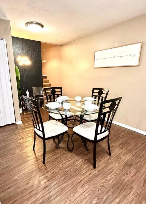 Short Walk To Jsu Stadium, Hospitals, And Bars In Fondren Jackson Bagian luar foto