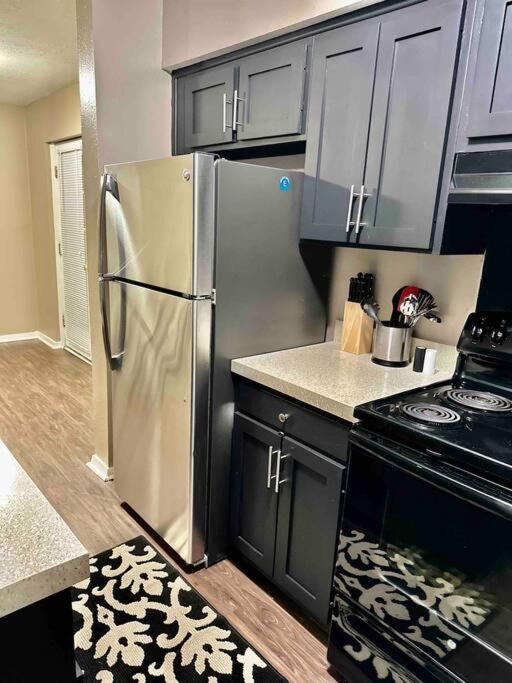 Short Walk To Jsu Stadium, Hospitals, And Bars In Fondren Jackson Bagian luar foto
