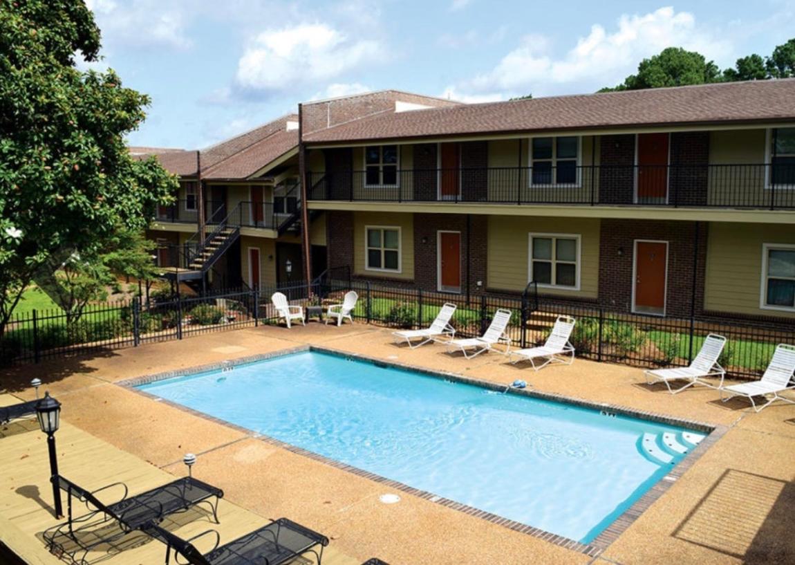 Short Walk To Jsu Stadium, Hospitals, And Bars In Fondren Jackson Bagian luar foto